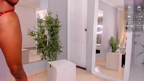 Snapshot of melanie_milleer chatting on 27, 10, 2025 Melanie Miller online show from 27, 10, 2025