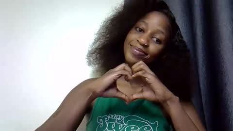 Snapshot of melanie_nay chatting on 2, 10, 2025 melanie_nay online show from 2, 10, 2025
