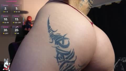 Snapshot of melanie_nyx chatting on 28, 11, 2025 Mel online show from 28, 11, 2025