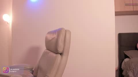 Melanie online show from 28, 10, 2025