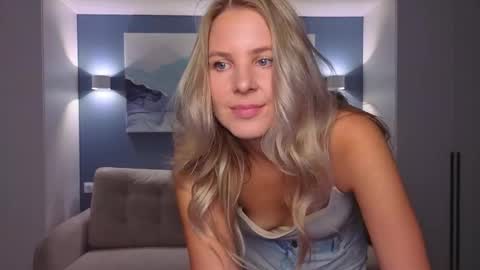 Snapshot of melaniebennett chatting on 17, 10, 2025 Melanie Bennett online show from 17, 10, 2025