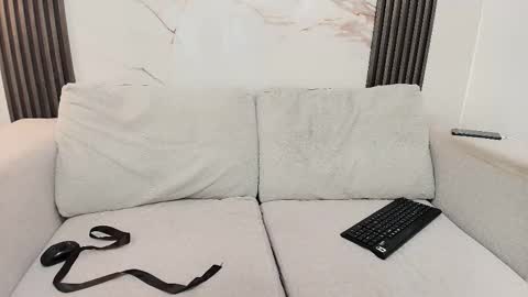 Melanie online show from 10, 2, 2026