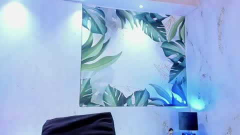 Melanie Roux online show from 16, 4, 2026