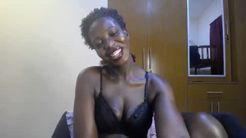 Snapshot of melanin_bae chatting on 28, 9, 2025 Baby online show from 28, 9, 2025