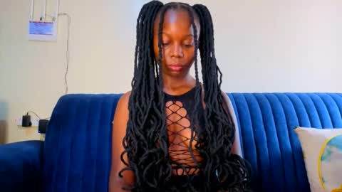 Snapshot of melanin_sassy96 chatting on 25, 5, 2026 bad lil shawry online show from 25, 5, 2026
