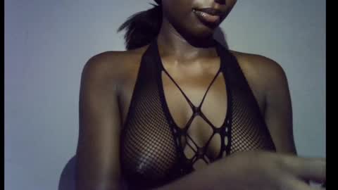 Snapshot of melanine_floral chatting on 11, 2, 2025 Praiz online show from 11, 2, 2025
