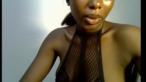 Snapshot of melanine_floral chatting on 20, 2, 2025 Praiz online show from 20, 2, 2025