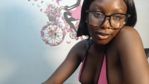 Snapshot of melanine_floral chatting on 6, 3, 2025 Praiz online show from 6, 3, 2025