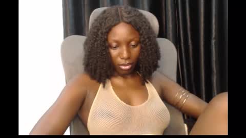 Snapshot of melanine_floral chatting on 12, 9, 2025 Praiz online show from 12, 9, 2025