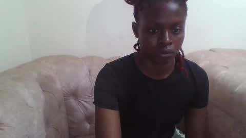 Snapshot of melanique23 chatting on 27, 4, 2026 melanique23 online show from 27, 4, 2026