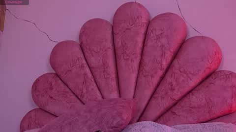 Snapshot of melanny_luv chatting on 7, 3, 2026 MelanyLuv online show from 7, 3, 2026