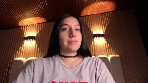 Snapshot of melanny_petite chatting on 21, 3, 2026 melanny_petite online show from 21, 3, 2026