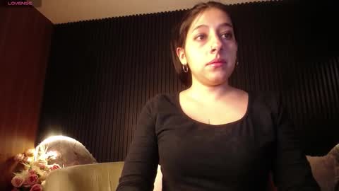 Snapshot of melanny_petite chatting on 29, 3, 2026 melanny_petite online show from 29, 3, 2026