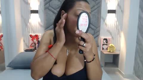 melany_contrera777 online show from 10, 5, 2026
