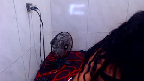 melany_dirt_ online show from 14, 7, 2026