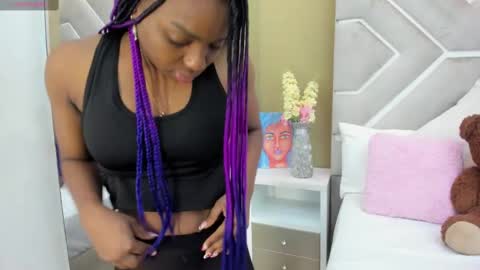 Snapshot of melany_ebonyy chatting on 28, 2, 2025 Melanie online show from 28, 2, 2025