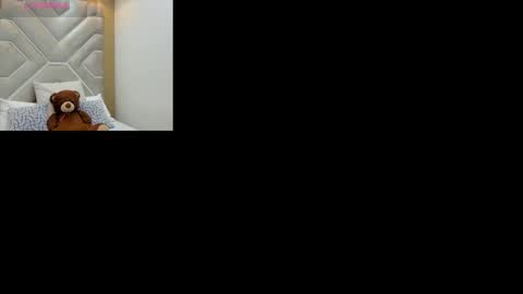 Snapshot of melany_ebonyy chatting on 8, 3, 2025 Melanie online show from 8, 3, 2025