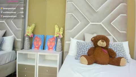 Snapshot of melany_ebonyy chatting on 9, 3, 2025 Melanie online show from 9, 3, 2025