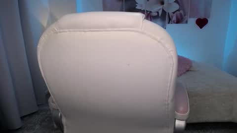 Snapshot of melany_ross_ chatting on 5, 3, 2026 melany online show from 5, 3, 2026