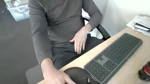 Snapshot of melbguy_075 chatting on 1, 5, 2026 melbguy_075 online show from 1, 5, 2026