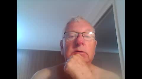 Snapshot of melbourne000 chatting on 13, 2, 2025 melbourne000 online show from 13, 2, 2025