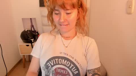 Snapshot of meleena_fox chatting on 16, 4, 2026 Im Meleena online show from 16, 4, 2026