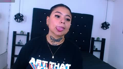 Snapshot of meli_blad chatting on 6, 4, 2026 meli_blad online show from 6, 4, 2026