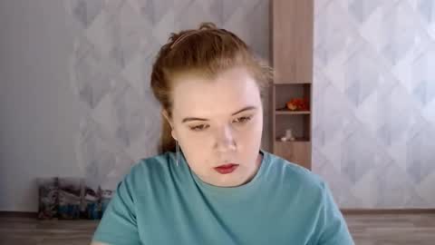 Snapshot of melina_beauty chatting on 2, 11, 2025 Melina online show from 2, 11, 2025