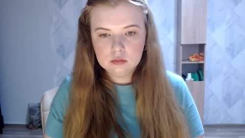 Snapshot of melina_beauty chatting on 19, 11, 2025 Melina online show from 19, 11, 2025