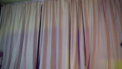Snapshot of melina_smith1 chatting on 25, 6, 2026 MelinaSmith online show from 25, 6, 2026