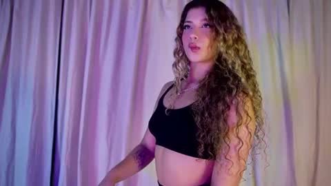 Snapshot of melina_smith1 chatting on 7, 7, 2026 MelinaSmith online show from 7, 7, 2026