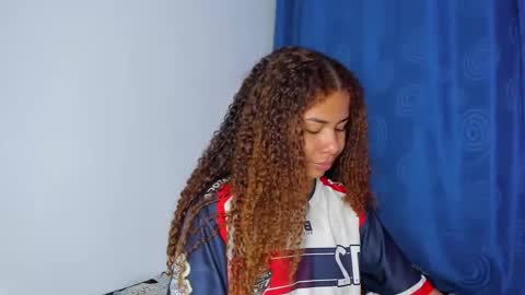 Snapshot of melinamartins chatting on 7, 3, 2026 M E L I N A online show from 7, 3, 2026