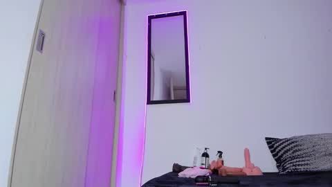 Snapshot of melinamartins chatting on 13, 3, 2026 M E L I N A online show from 13, 3, 2026