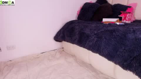 Snapshot of melissa_999g chatting on 7, 4, 2026 The Best deepthroat ever. online show from 7, 4, 2026