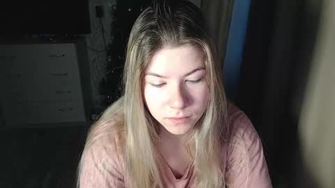 Snapshot of melissa__ray chatting on 24, 12, 2024 Melissa Ray online show from 24, 12, 2024