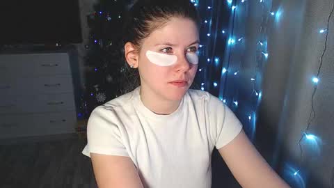 Snapshot of melissa__ray chatting on 3, 1, 2025 Melissa Ray online show from 3, 1, 2025