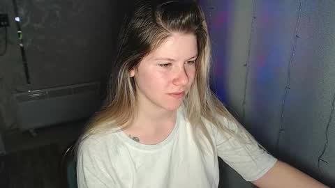 Snapshot of melissa__ray chatting on 9, 2, 2025 Melissa Ray online show from 9, 2, 2025