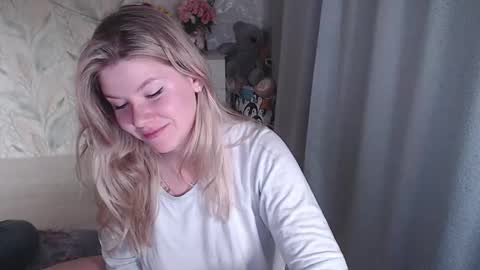 Snapshot of melissa__ray chatting on 25, 10, 2025 Melissa Ray online show from 25, 10, 2025