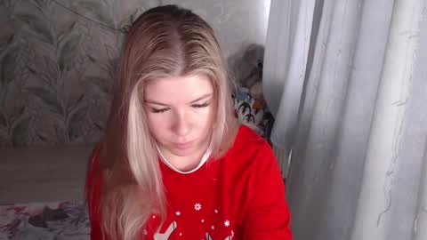 Snapshot of melissa__ray chatting on 16, 12, 2025 Melissa Ray online show from 16, 12, 2025