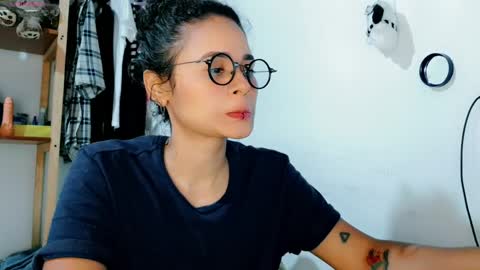 Snapshot of melissa_and_carol chatting on 9, 4, 2026 Carol - Dany online show from 9, 4, 2026