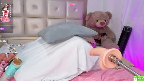 Snapshot of melissa_luu chatting on 20, 3, 2026 melissa_luu online show from 20, 3, 2026