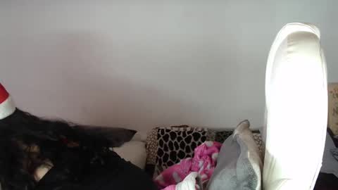 Lau   online show from 27, 12, 2024