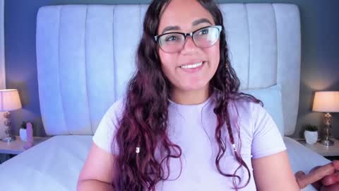 M E L I S S A  online show from 4, 2, 2025