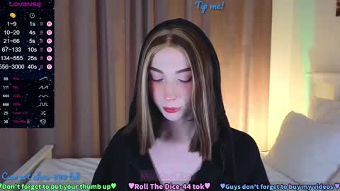 Snapshot of melissaober chatting on 4, 4, 2026 Melissa or abbreviated Mel or Lis online show from 4, 4, 2026