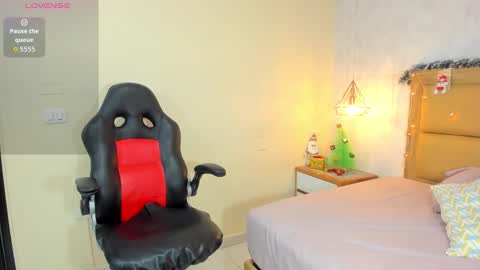 Snapshot of melissarouge chatting on 29, 11, 2025 online show from 29, 11, 2025