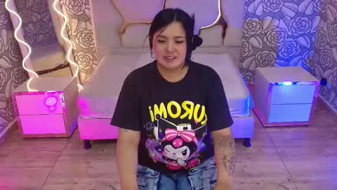 Snapshot of mellani_tay chatting on 5, 3, 2025 Mellani  online show from 5, 3, 2025