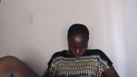 Snapshot of mellanin_pretty_ chatting on 8, 12, 2024 . online show from 8, 12, 2024