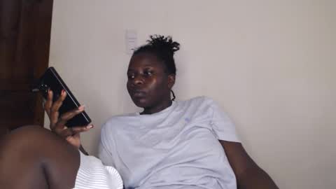 Snapshot of mellanin_pretty_ chatting on 28, 3, 2026 . online show from 28, 3, 2026