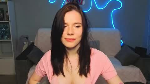 Snapshot of mellhyees chatting on 11, 3, 2026 mellhyees online show from 11, 3, 2026