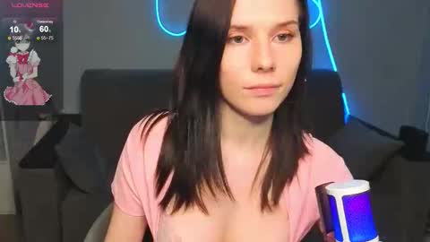 Snapshot of mellhyees chatting on 17, 3, 2026 mellhyees online show from 17, 3, 2026